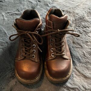 Dr Martens 8542 Vintage Chunky Platform Chocolate Boots